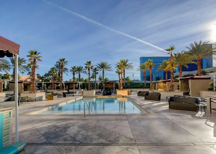 Mgm Signature-04-704 Jacuzzi Studio