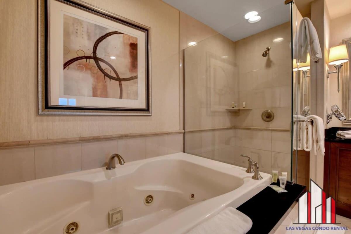Mgm Signature-04-704 Jacuzzi Hébergement de vacances